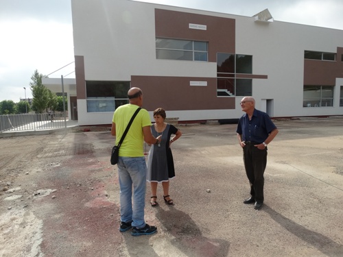 Els regidors i l'alcaldessa visiten les obres de p&agrave;del
